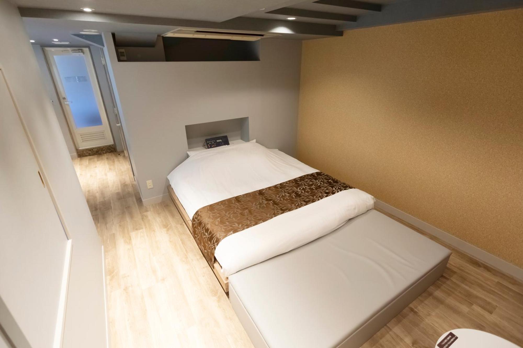 Love hôtel Atlas Shinkabukicho (adults Only)