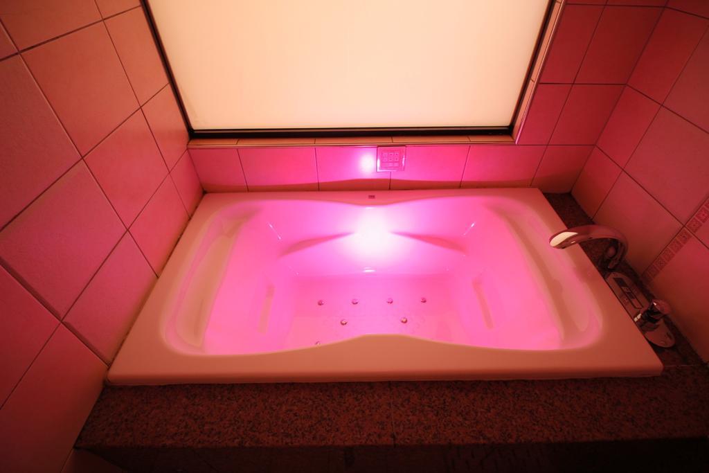 Love hôtel Atlas Shinkabukicho (adults Only) *